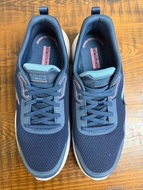 Skechers GO WALK Air Cooled Goga Mat Walking Shoes Sz 9.5 women’s